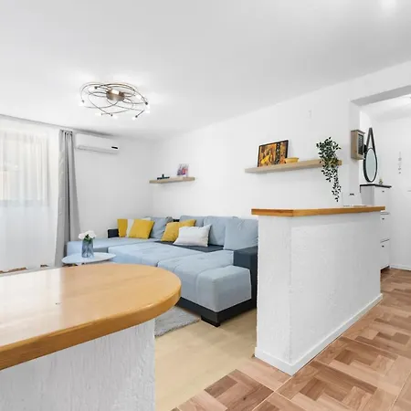 Apartman Sunny Sky *